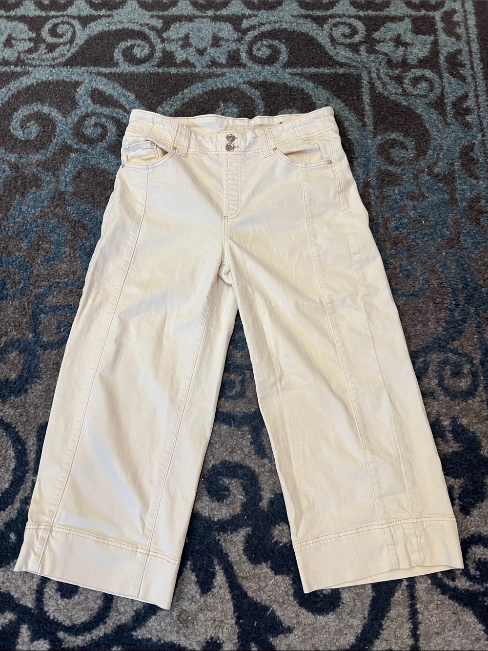 Chico Wide Leg Cropped Pants in Cream Sz 1.5/12 Pull on